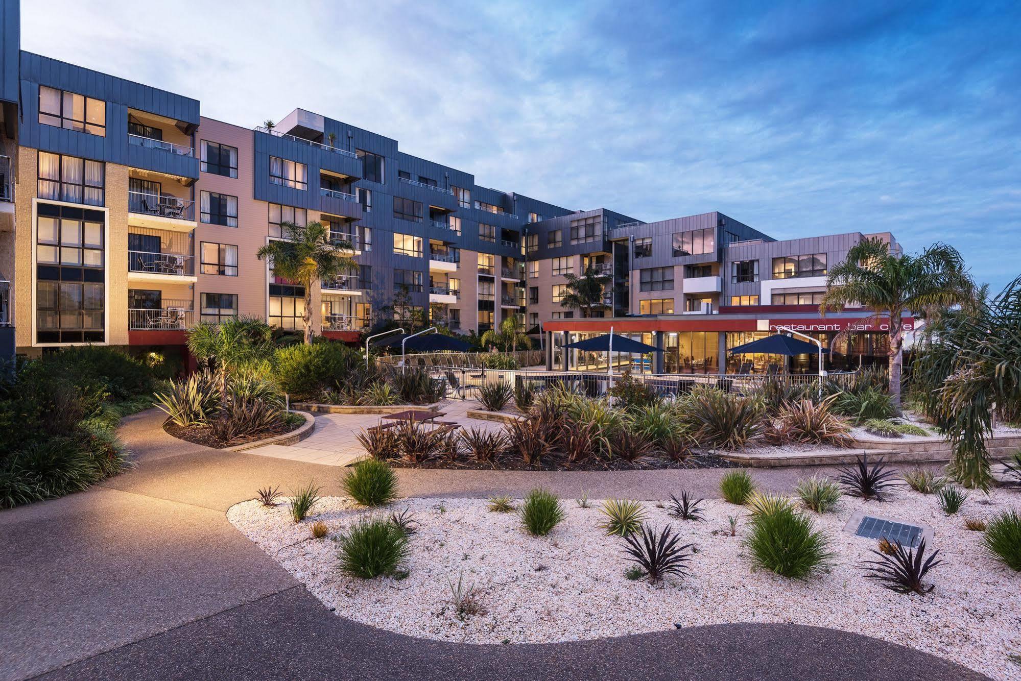 The Esplanade Resort And Spa Lakes Entrance Exterior foto